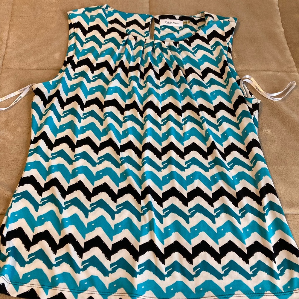 Calvin Klein top size L